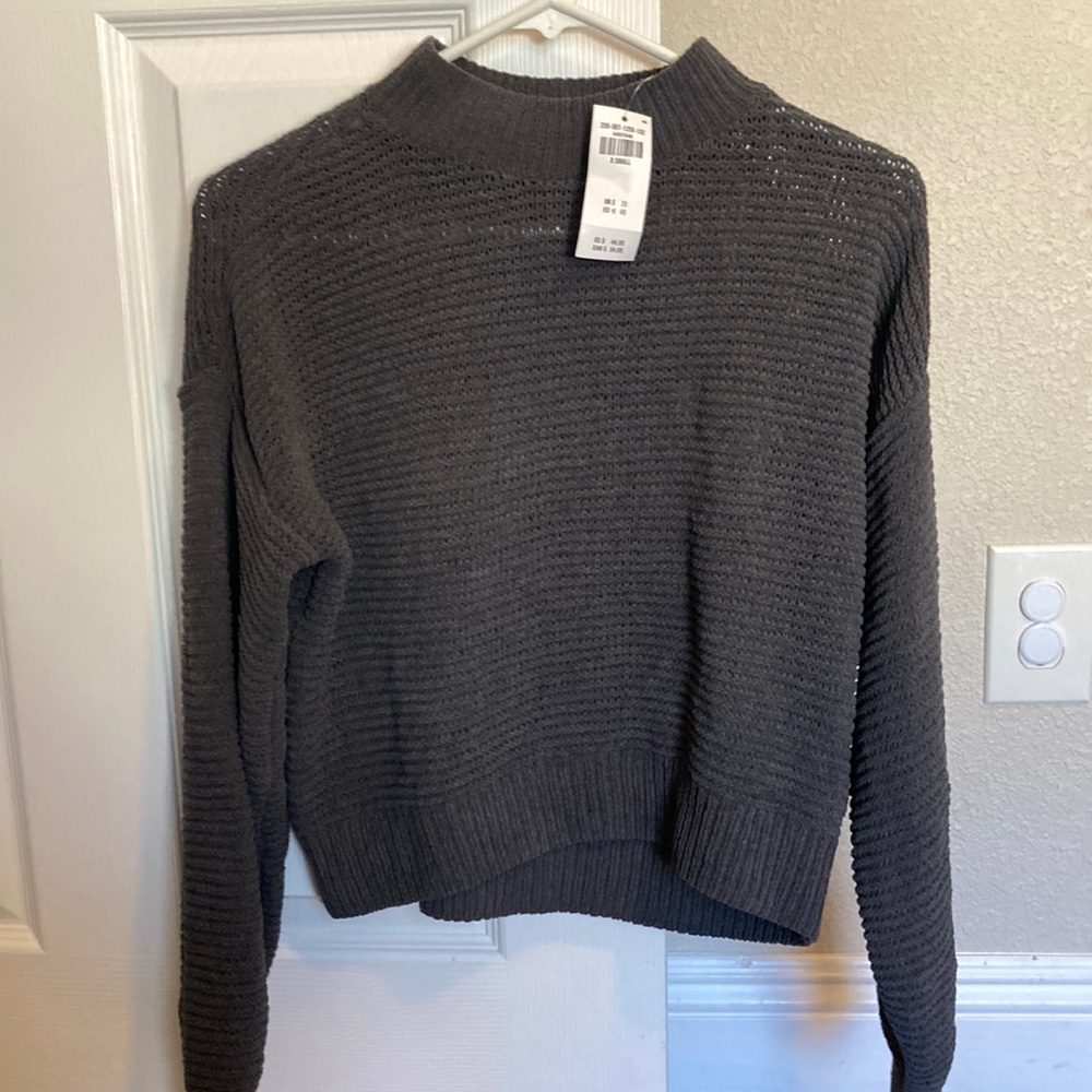 Hollister gray mock neck chenille slightly cropped sweater